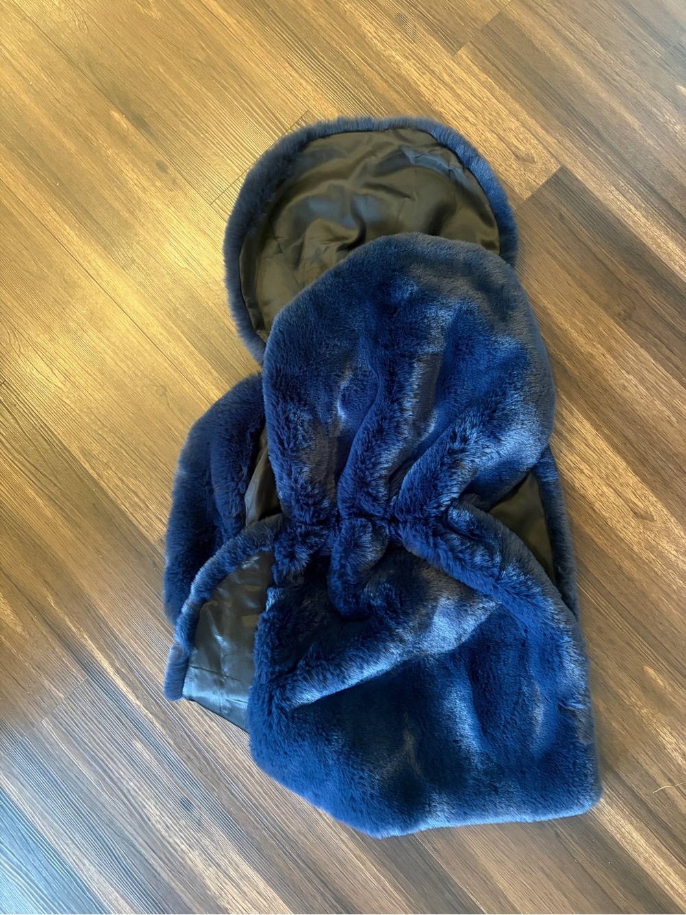 Faux fur stole/bolero shawl - Picture 9 of 14